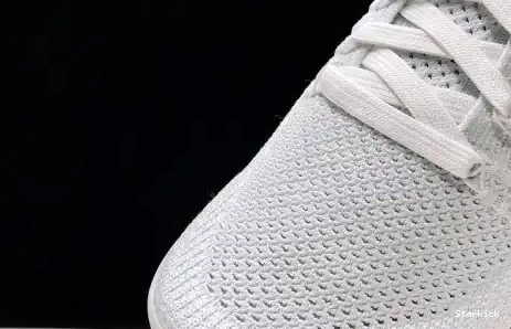 2 GREY WHITE VAPORMAX AIR VAST FLYKNIT 942842-105 0614